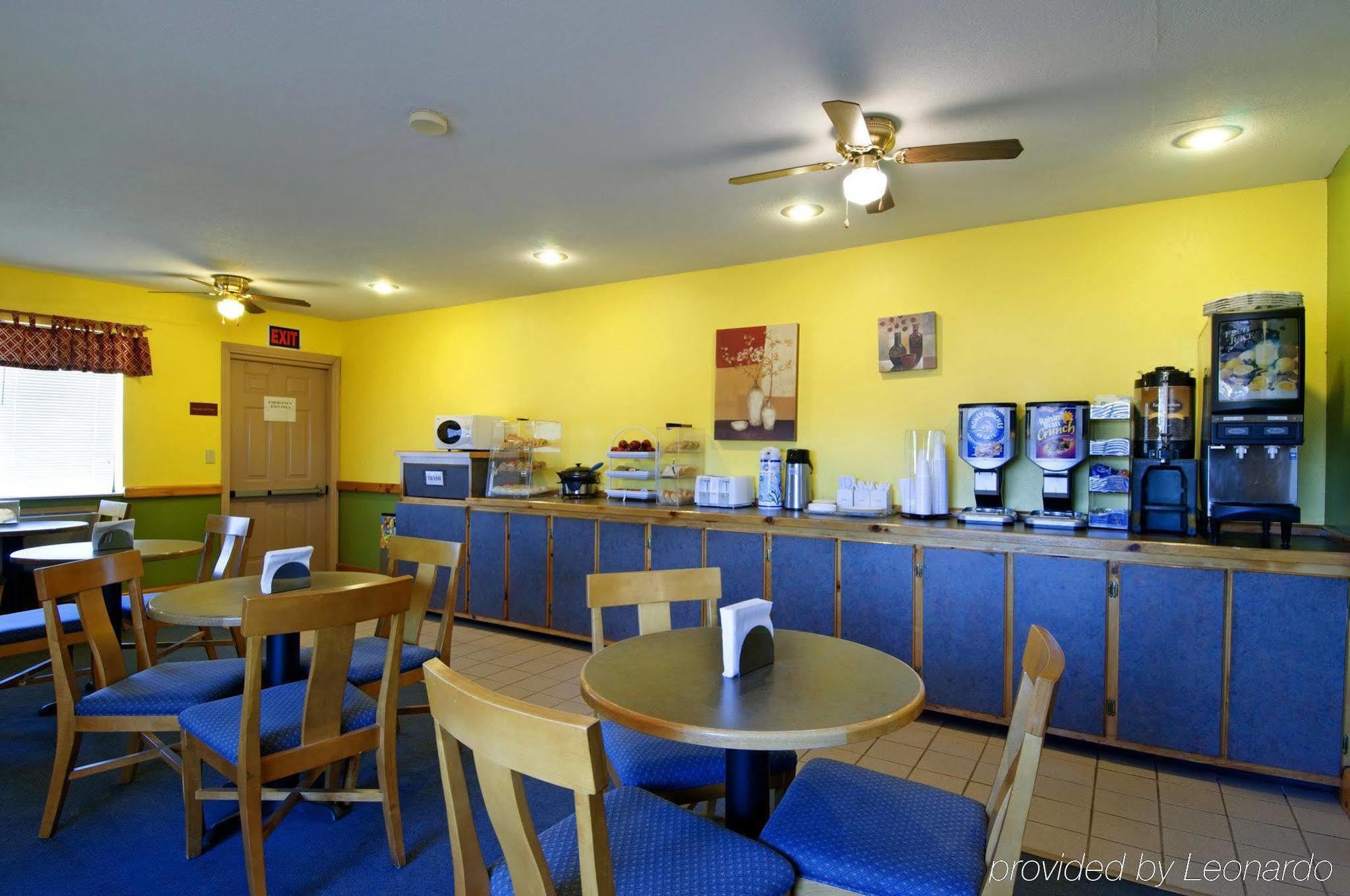 Americas Best Value Inn - Garden City Restaurant photo