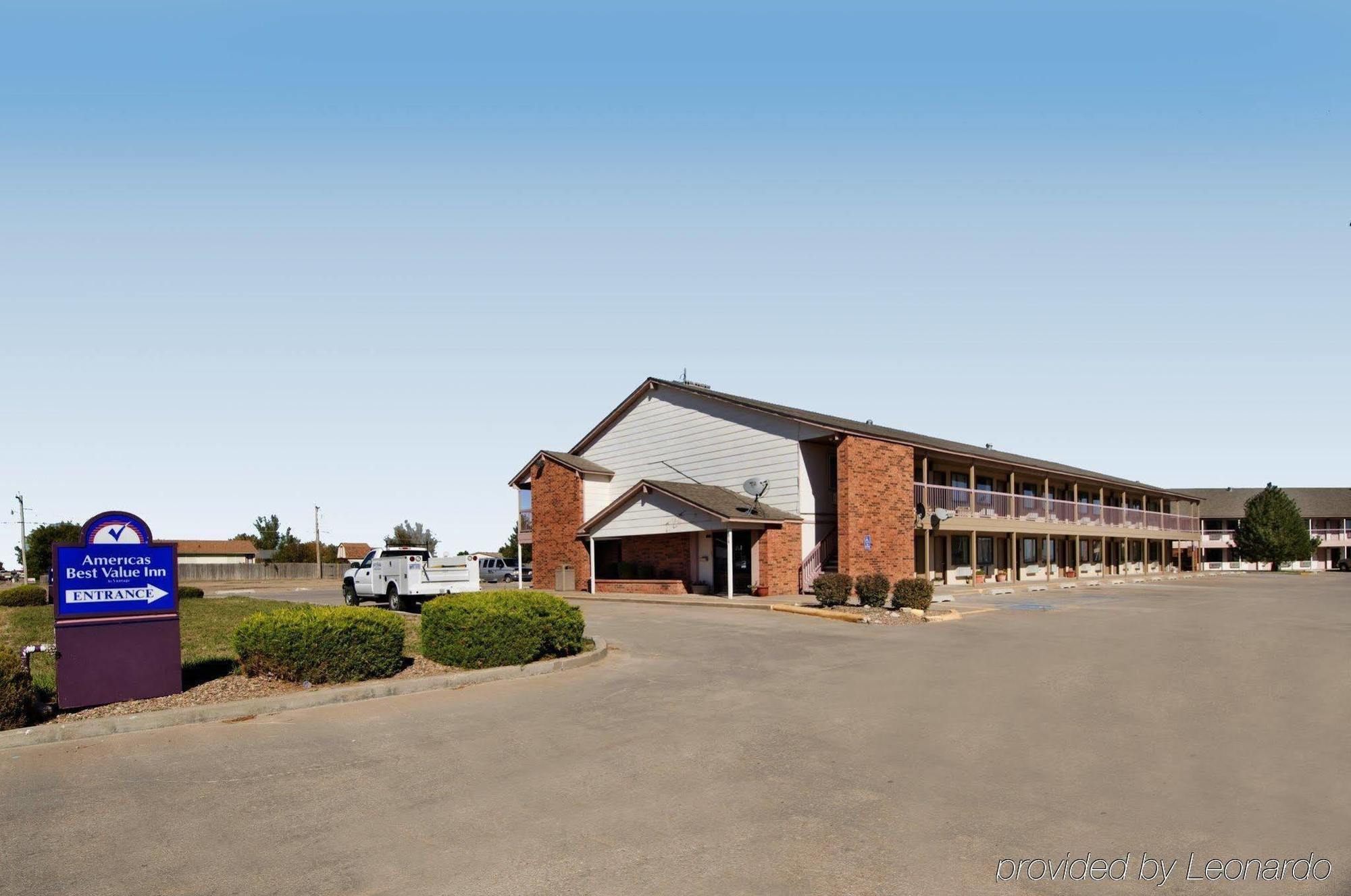 Americas Best Value Inn - Garden City Exterior photo