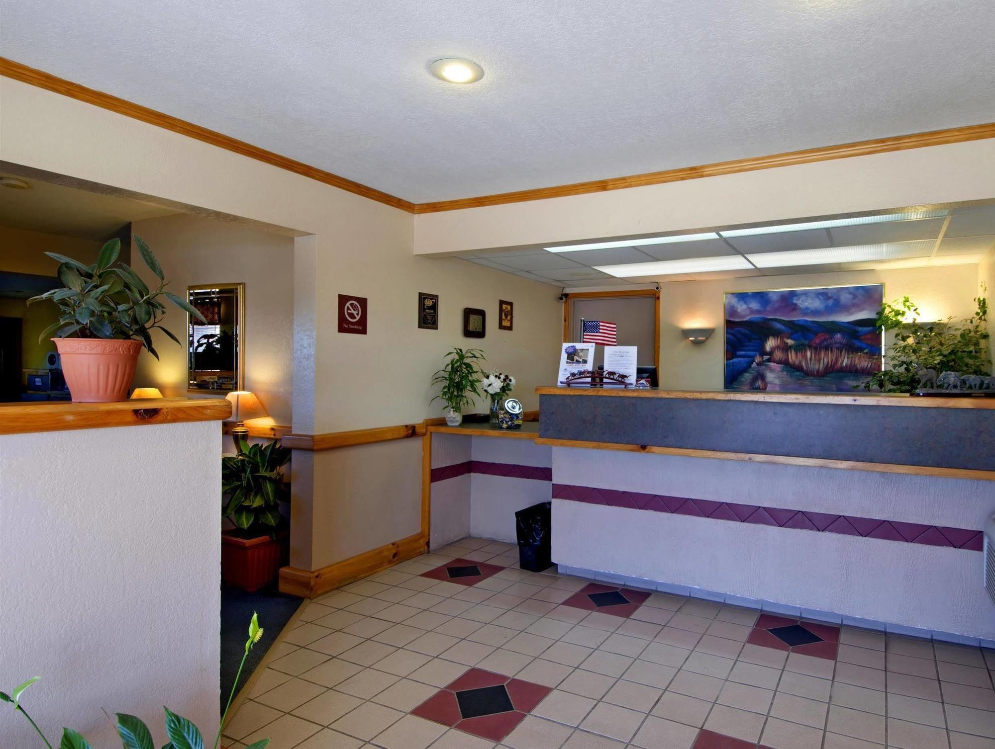 Americas Best Value Inn - Garden City Exterior photo